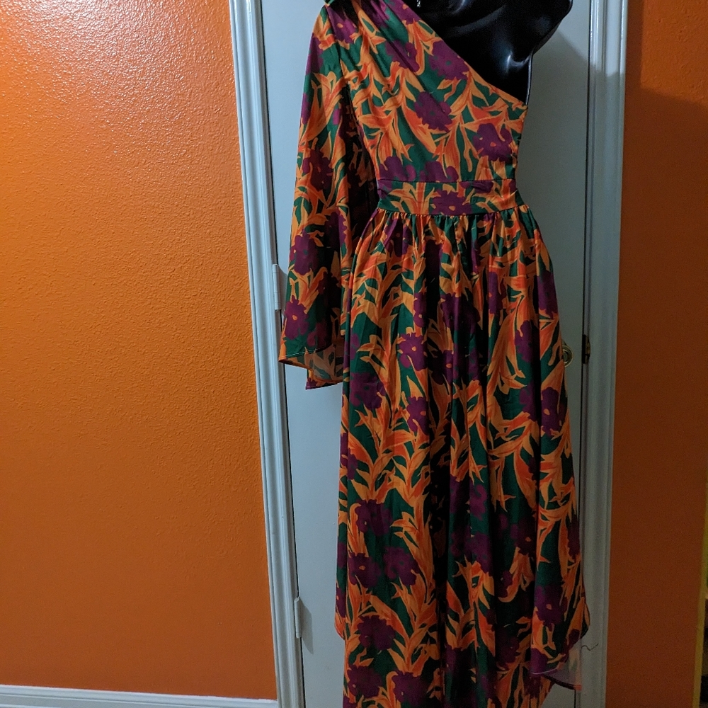 One Shoulder Exotic Floral Dress - Picture 3 of 3